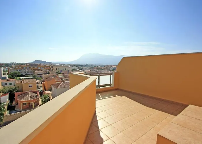 Apartman Carrer Salpa Diii Atico, 3 Dormitorios, By Bookindenia *