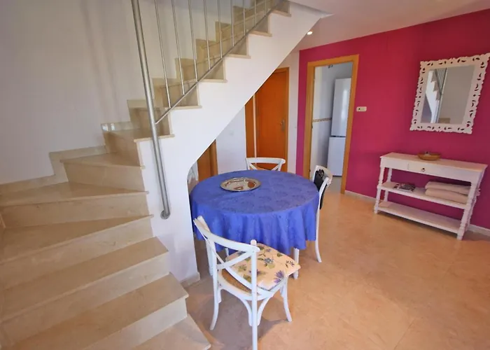 Apartman Carrer Salpa Diii Atico, 3 Dormitorios, By Bookindenia *