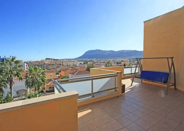 Apartman Carrer Salpa Diii Atico, 3 Dormitorios, By Bookindenia *