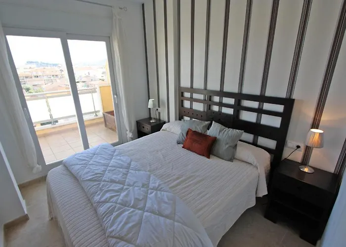 Carrer Salpa Diii Atico, 3 Dormitorios, By Bookindenia *