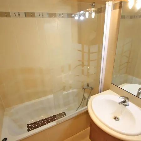 Carrer Salpa Diii Atico, 3 Dormitorios, By Bookindenia * Dénia